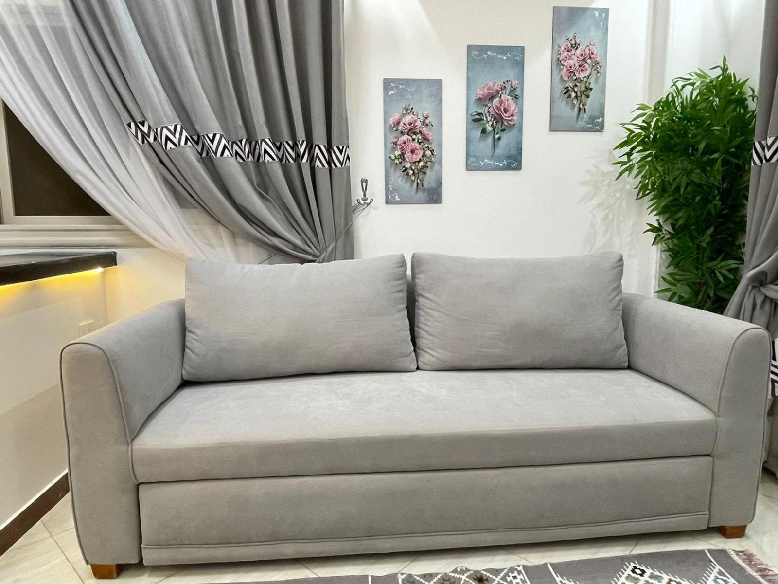 شقة في قلب القاهرة الجديدة تطل على شارع التسعين الشمالي Exterior foto